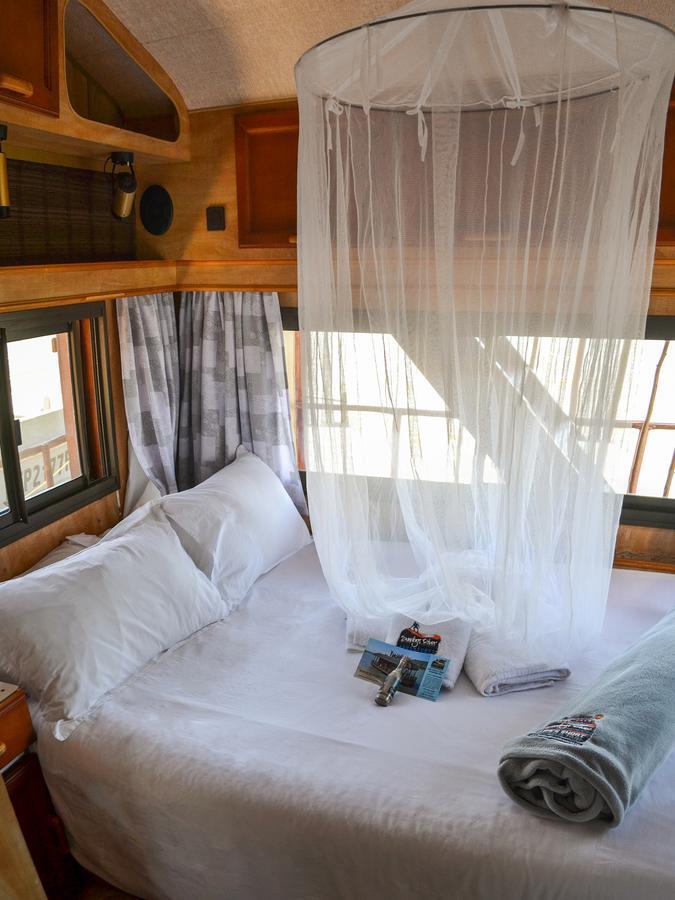 Maggie May House Boat - Colchester - 5Km From Elephant Park 外观 照片