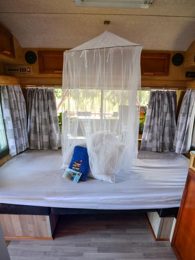 Maggie May House Boat - Colchester - 5Km From Elephant Park 外观 照片