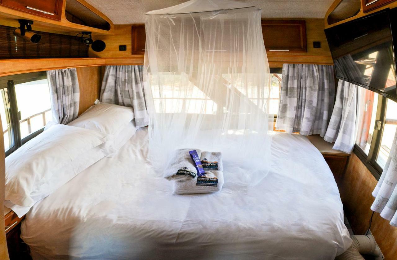 Maggie May House Boat - Colchester - 5Km From Elephant Park 外观 照片